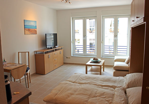 Ostsee Warnemünde Apartment mit Blick zum Schiffsverkehr