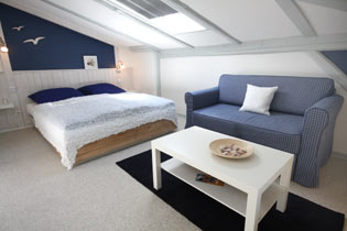 Ostsee Warnemünde Apartment mit Blick zum Schiffsverkehr